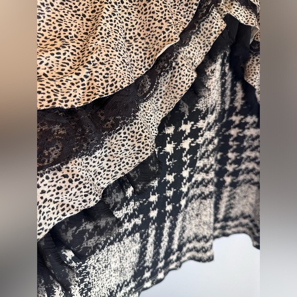 Silence + noise leopard print lace ruffle layered tank top size M - Picture 15 of 16